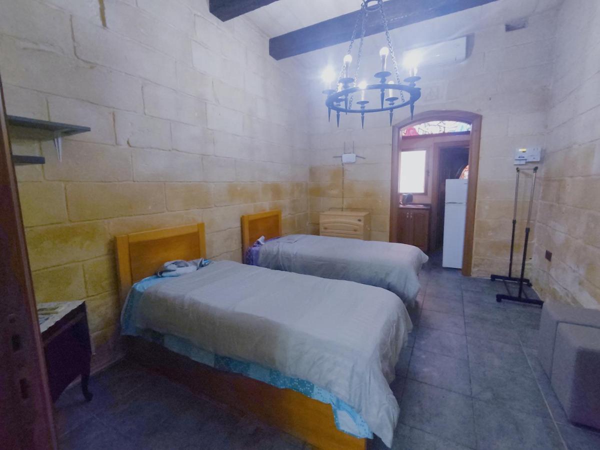 Bed and Breakfast Dhara House Malta Paola Exteriér fotografie